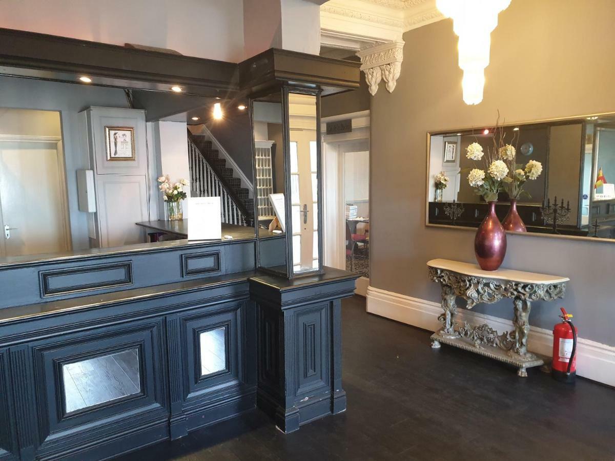 The Parisienne Hotel Blackpool Eksteriør billede